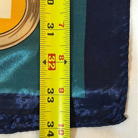 R-2230- Women's Scarf Orange Cream And Blue Colors NWT - Picture 6 of 7